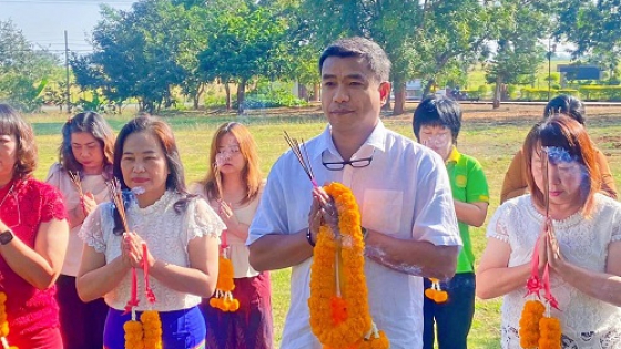 ร่วมทำบุญอุทิศส่วนกุศลและแผ่เมตตาให้แก่สัตว์ทดลองที่ใช้ในงานพัฒนาและตรวจสอบคุณภาพชีววัตถุสำหรับสัตว์ และงานวิจัยฯ ซึ่งจัดเป็นประจำทุกปี